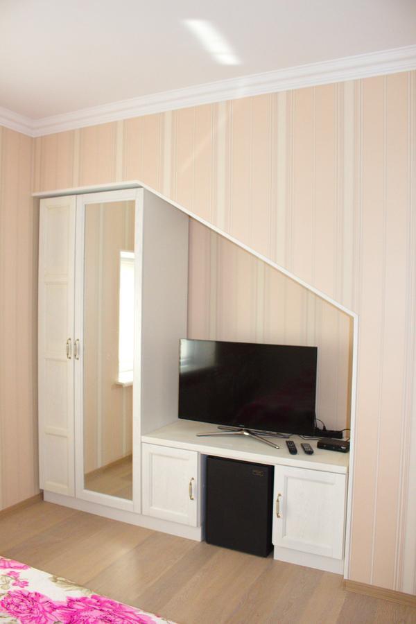 Smotrytska Vezha Hotel Kamianets-Podilskyi Ngoại thất bức ảnh