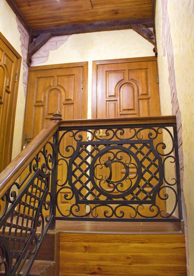 Smotrytska Vezha Hotel Kamianets-Podilskyi Ngoại thất bức ảnh