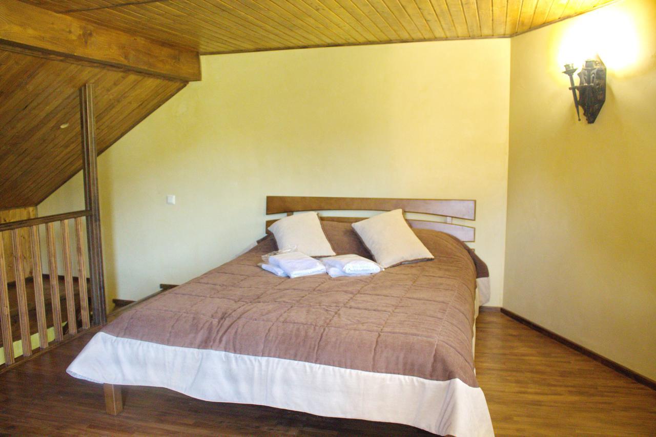Smotrytska Vezha Hotel Kamianets-Podilskyi Ngoại thất bức ảnh