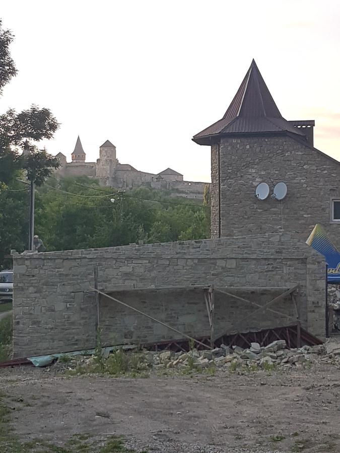 Smotrytska Vezha Hotel Kamianets-Podilskyi Ngoại thất bức ảnh